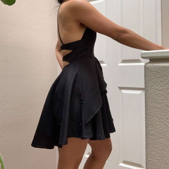 Black Peplum Layered Formal Dress - Picture 4 of 12
